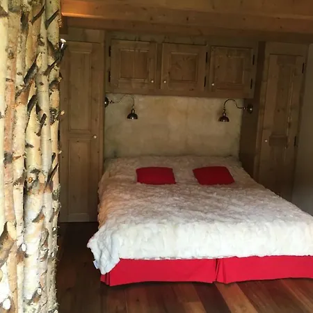 Mine De Rien לינה וארוחת בוקר